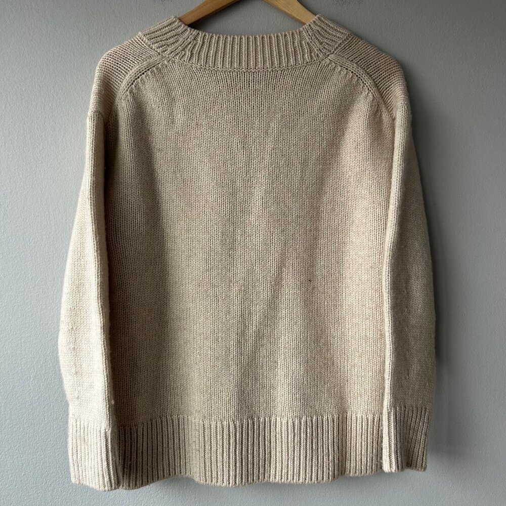Vince Wool Cashmere V-Neck Sweater Beige Women’s Size S Cozy Elegant - Picture 6 of 11